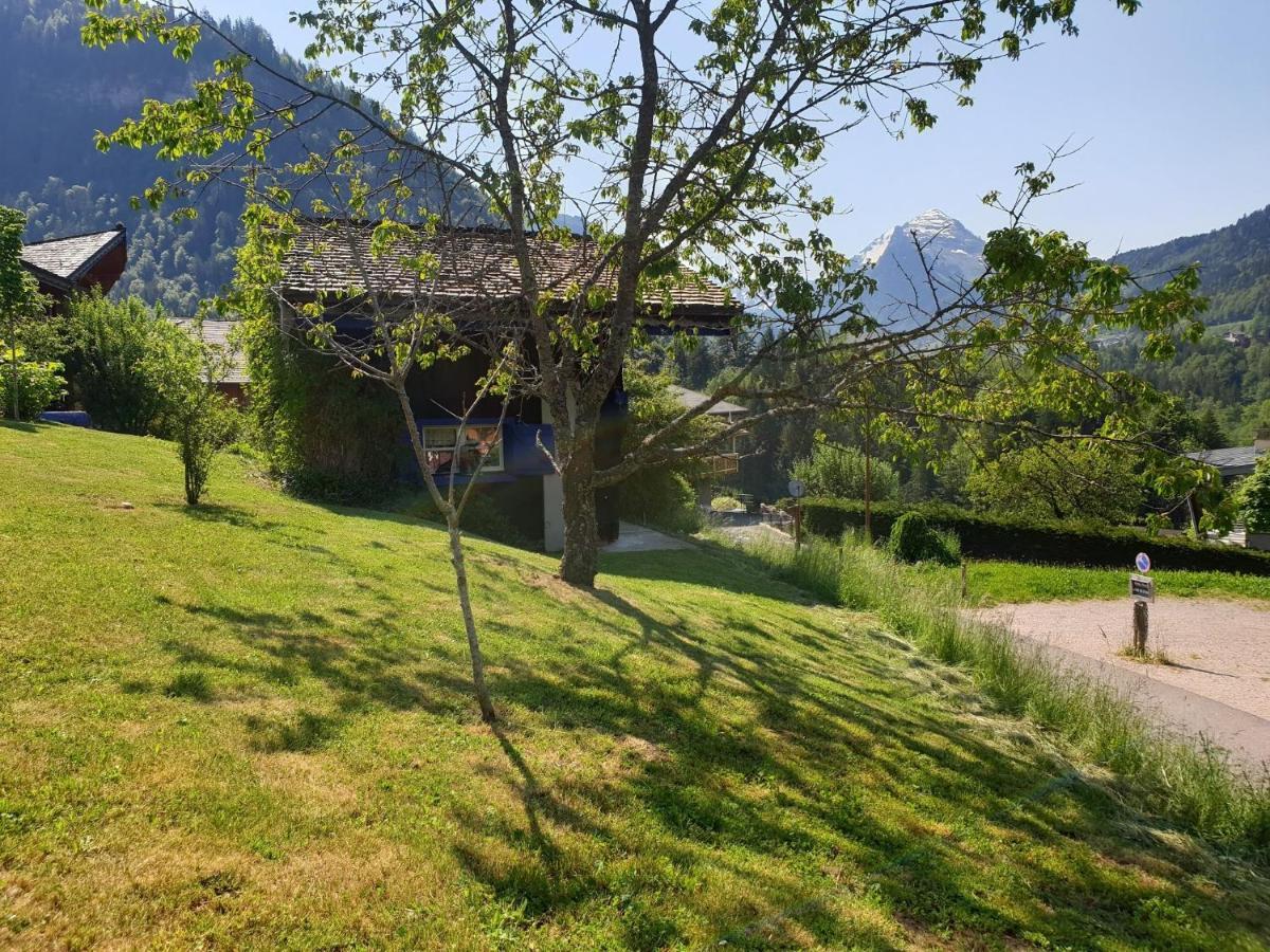Micro-Lodge, Le Petit Nid D'Amour Montriond Exterior photo